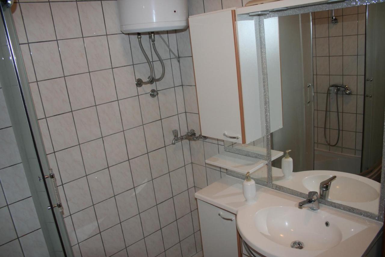 Apartmani Jankov Krk Town Exterior photo