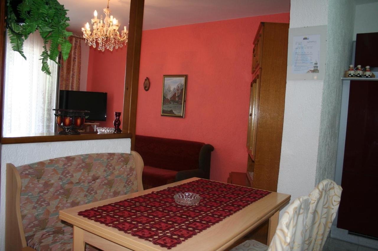 Apartmani Jankov Krk Town Exterior photo